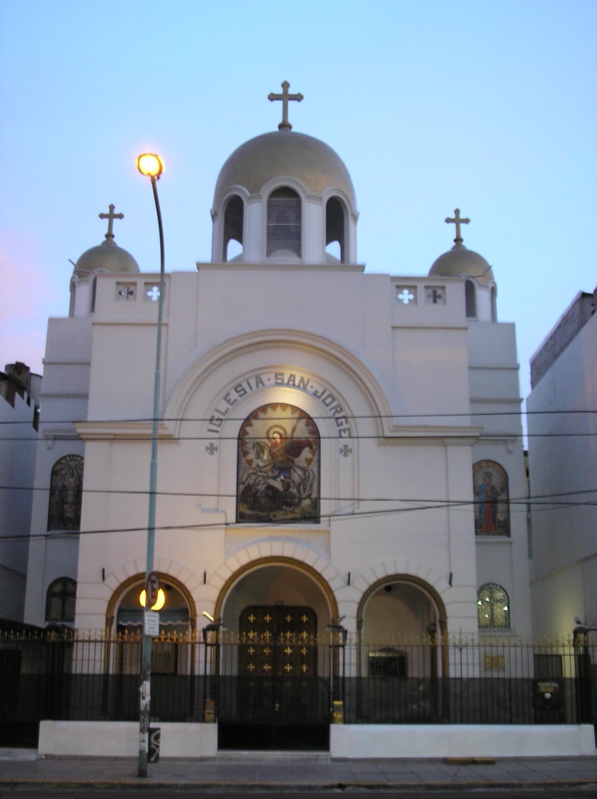 La fachada de la catedral ortodoxa antioquena San Jorge en Palermo, Buenos Aires